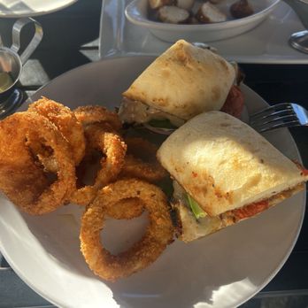 Canyon Lakes - UltimateChicken Bacon Sandwich (except they forgot the bacon) - Breweries Near Me - San Ramon, California