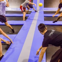 BOUNCEinc - Dodgeball
