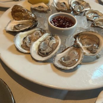 O'Learys Seafood Restaurant - Oysters on the Half Shell - Seafood Near Me - Annapolis, Maryland