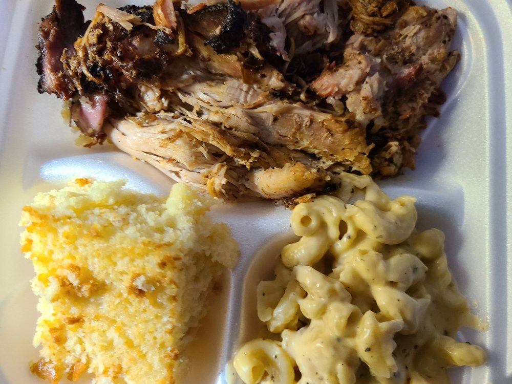 DETROIT BBQ COMPANY with photos Updated August 2024 26 Photos & 79 Reviews 711 E 8 Mile Rd