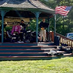 Gazebo bandstand