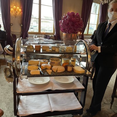 Cheval Blanc by Peter Knogl by null