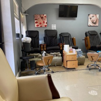 Sunny Nails & Massage - Massage Near Me - Clermont, Florida Sunny Nails & Massage - Massage Near Me - Clermont, Florida