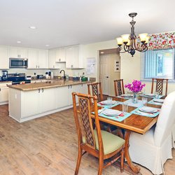 Comfy Couch Assisted Living - Community style Breakfast, lunch and dinner!