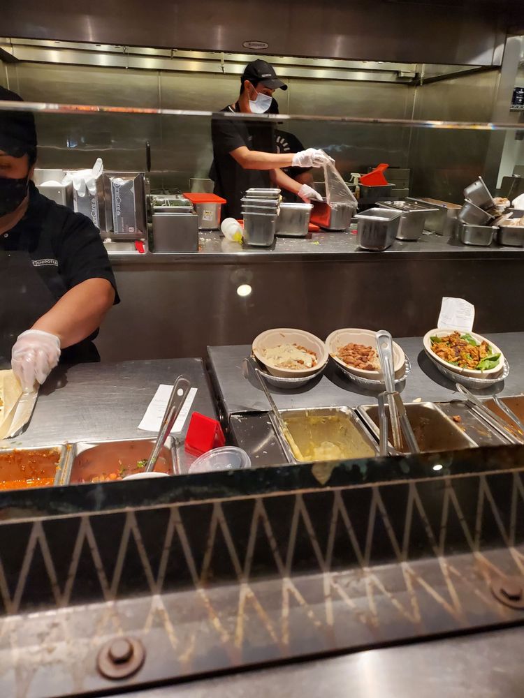 CHIPOTLE MEXICAN GRILL Updated September 2024 40 Photos & 117