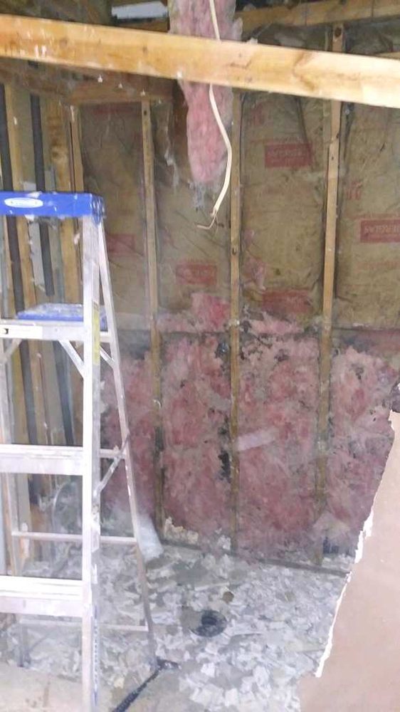 Slide of Osman Maradiaga Construction