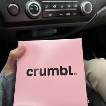Crumbl - Roscoe Village - Bakeries Near Me - Chicago, Illinois