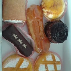 Pastelería Venus - Surtido de pasteles.