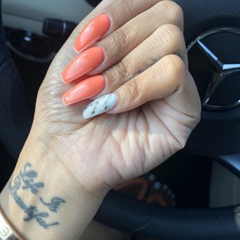 Amazing Nails & Spa - Nail Salons Near Me - Tracy, California