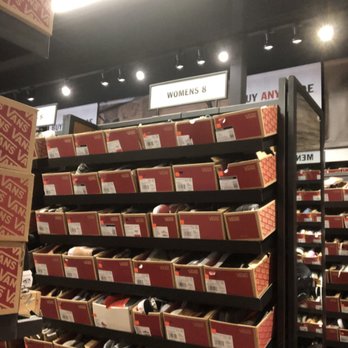 outlet vans