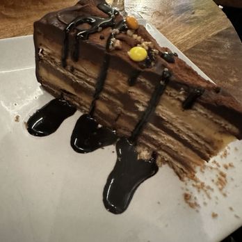 Gigante Bar - Birthday cake - Desserts Near Me - Seville, SE Gigante Bar - Birthday cake - Desserts Near Me - Seville, SE