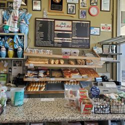 Italia Bakery & Deli - Fresh bread and the menu