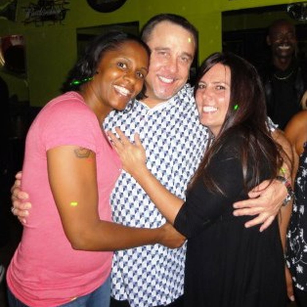 Alfies Limelight - a group of people posing for a picture - Dance Clubs Near Me - Fairfield, California