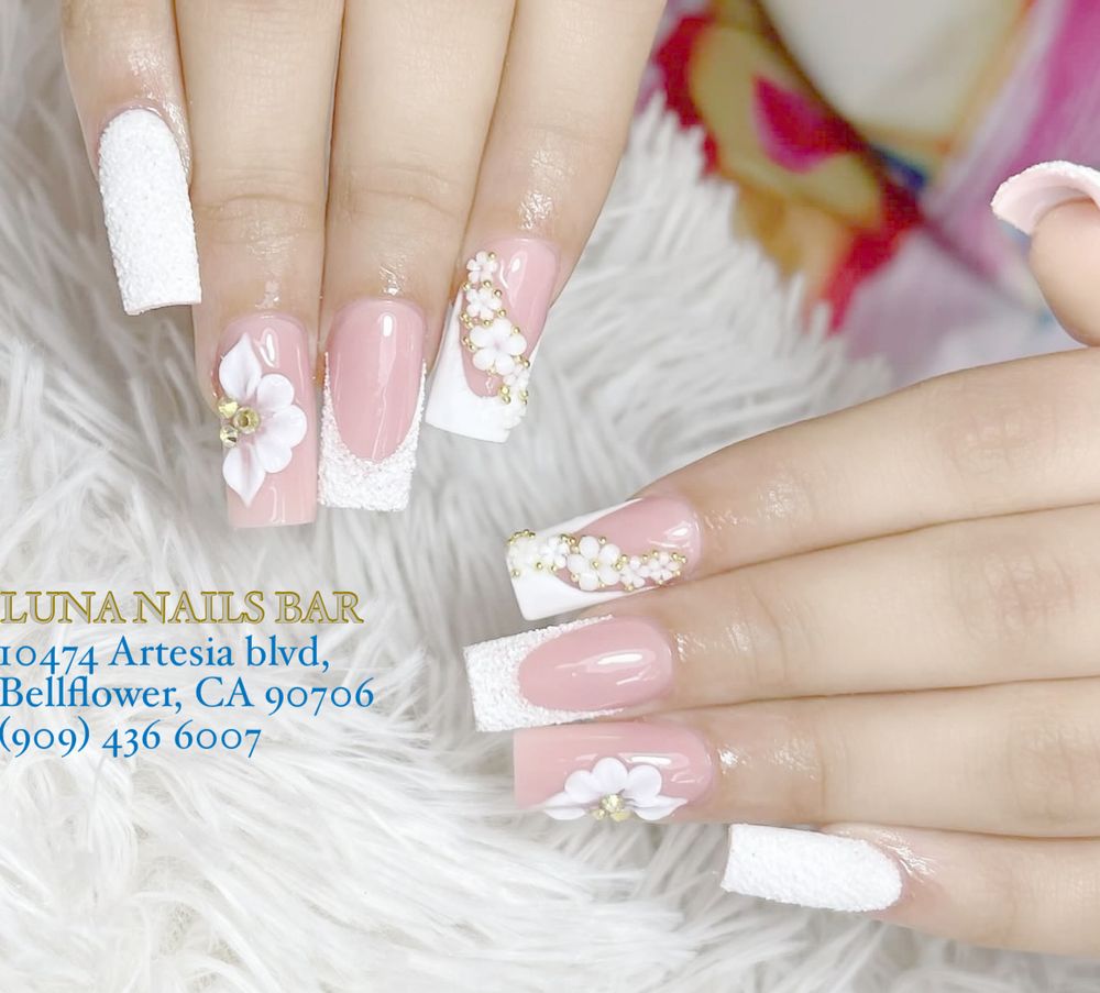 Luna Nails Bar