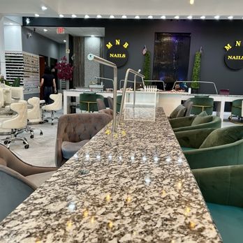 Maque Nail Bar - Nail Salons Near Me - Austin, Texas