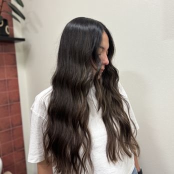 Salon Janae - Hair Salons Near Me - Bothell, Washington