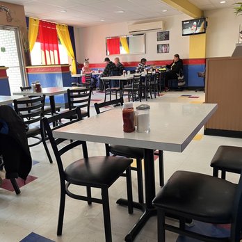 Rosalinda's - people sitting at tables in a restaurant - American Near Me - Vernon, British Columbia