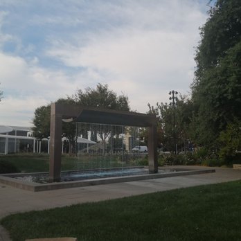 Morris Fountain - Landmarks & Historical Buildings Near Me - Davis, California