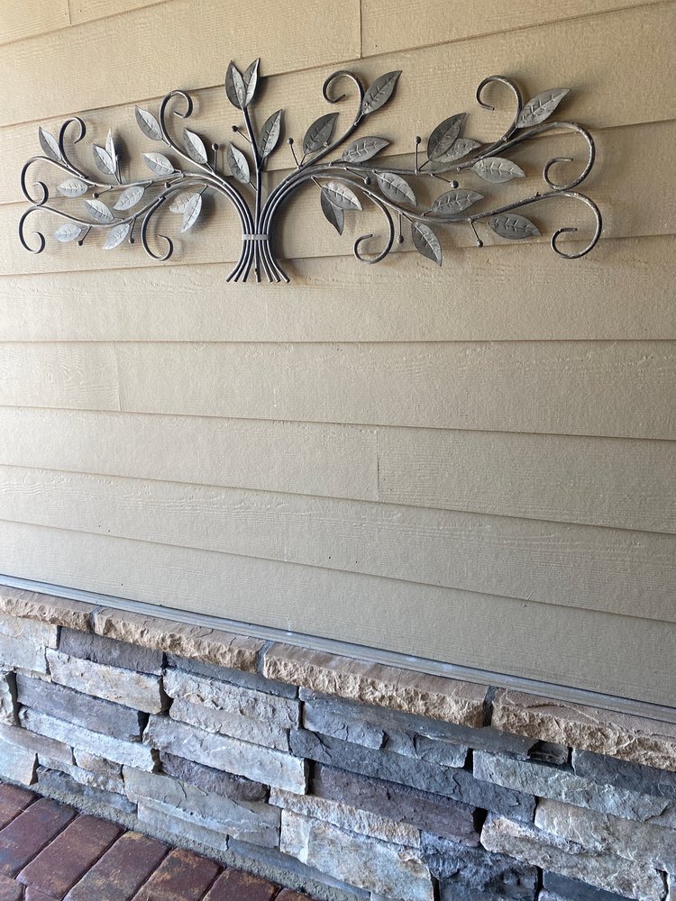 Slide of Aqua Men Pro