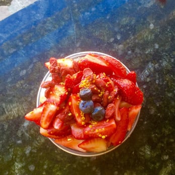 Cafe Dolce - Delicious Pitaya bowl! - Coffee & Tea Near Me - Solvang, California