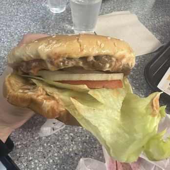 Carl's Jr - Fast Food Near Me - Fresno, California