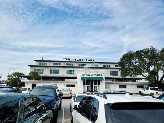 Swig & Swine Mount Pleasant by null