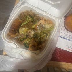 Yang's Deli