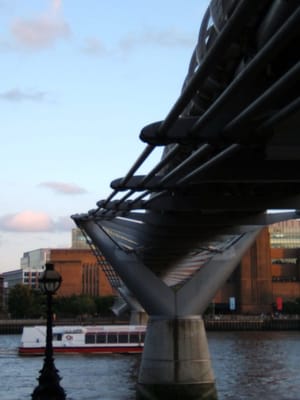 Millennium Bridge by null