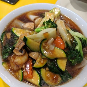 Shan Dong - Shrimp noodle soup: huge pile of veggies on top of a huge pile of shrimp on top of a huge pile of noodles - Chinese Near Me - Oakland, California Shan Dong - Shrimp noodle soup: huge pile of veggies on top of a huge pile of shrimp on top of a huge pile of noodles - Chinese Near Me - Oakland, California