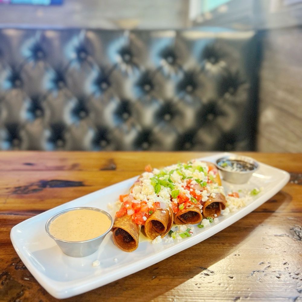 Finney's Crafthouse - Happy Hour Steak Taquitos | IG @moniquedao - New American Near Me - Brea, California