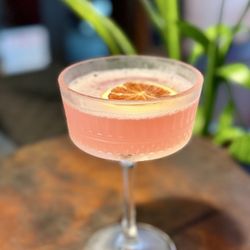 Wolfhounds Bar & Grill - Maidenless a prickly pear Gin Cocktail 10/10