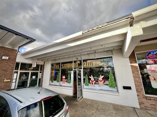 The Smokin' Onion Restaurant + Food Truck by null