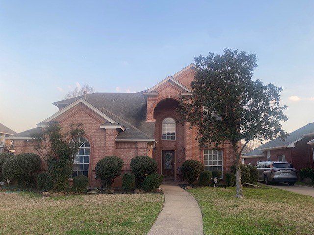 Slide of Valor Roofing Group