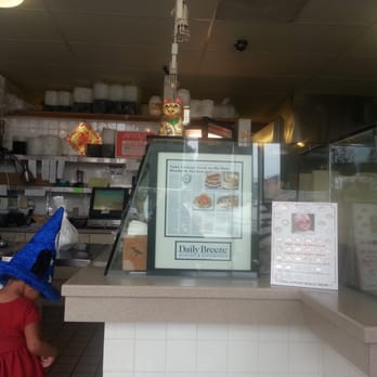 Mandarin Kitchen - The front counter. - Chinese Near Me - Torrance, California Mandarin Kitchen - The front counter. - Chinese Near Me - Torrance, California