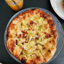 Tangerine - La Amare Flatbread (AMAZING!)