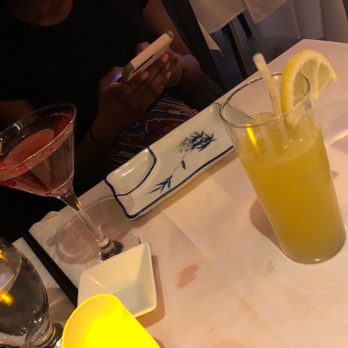 Oishii Sushi - Cosmo and Malibu Mango, The Malibu Mango is insanely good. - Sushi Bars Near Me - Montreal, Quebec Oishii Sushi - Cosmo and Malibu Mango, The Malibu Mango is insanely good. - Sushi Bars Near Me - Montreal, Quebec