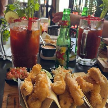 El Paraje - The Best Fish Tacos - Seafood Near Me - La Paz, BCS