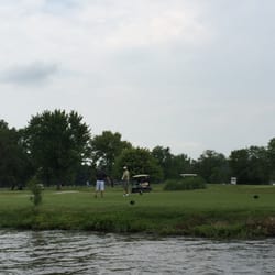 Pine View Golf Course - Golfers