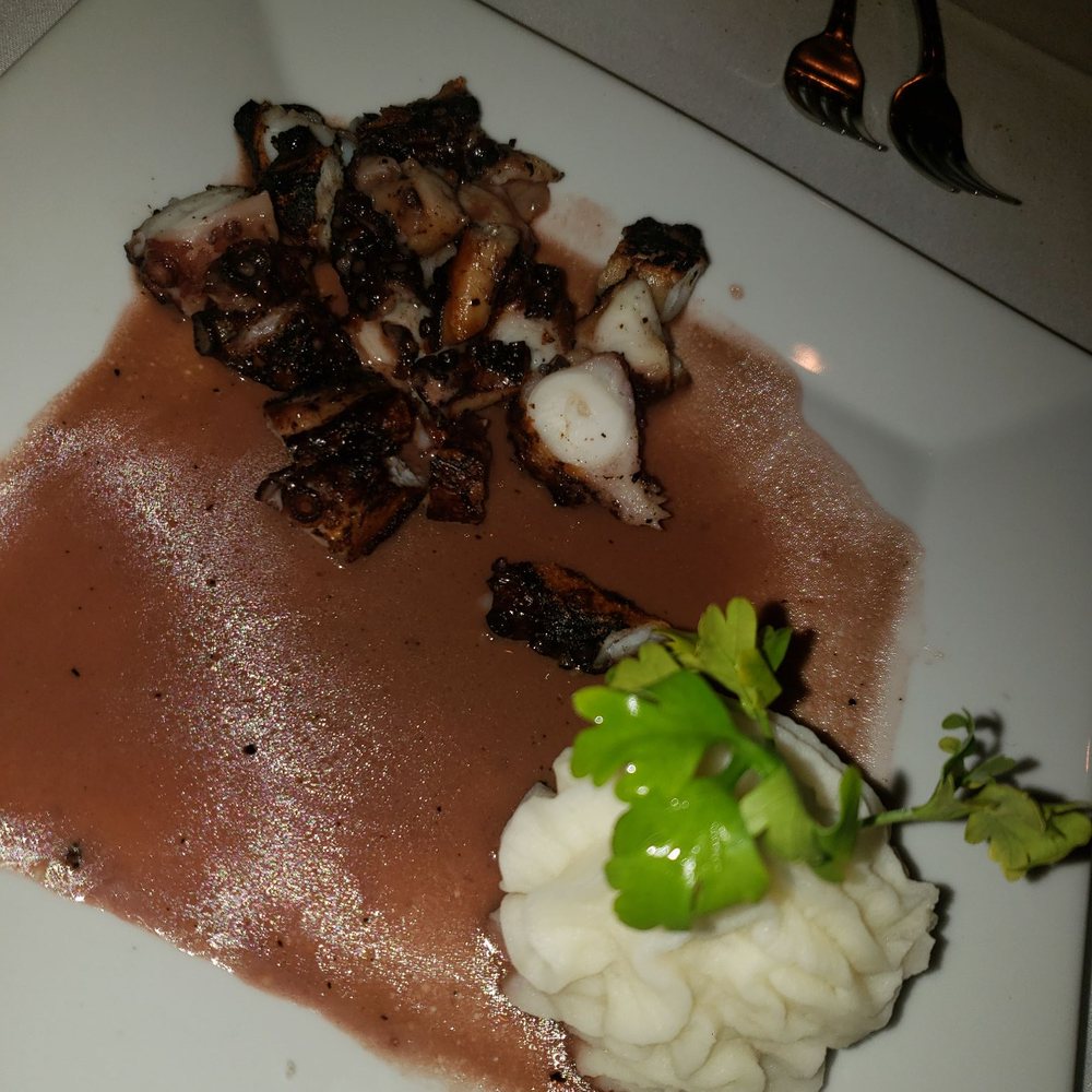 Ponte Vecchio Restaurant - Italian Near Me - Brooklyn, New York