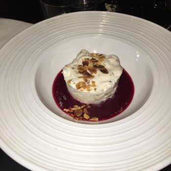 Les Fortes Têtes - Frozen nougat with red berry coulli: divine. - French Near Me - Toulouse, 31