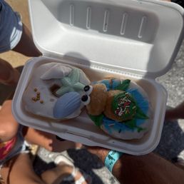 Turtle and sea shell donuts Turtle and sea shell donuts
