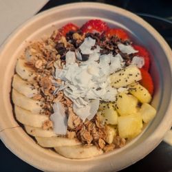 Pura Vida Miami - Signature Acai Bowl with Cocoa Nibs