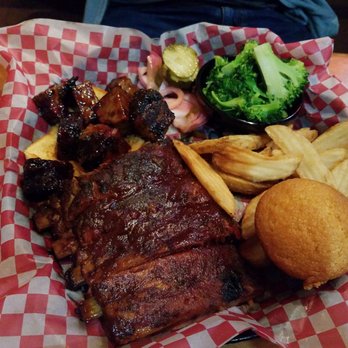 Famous Dave's Bar-B-Que - Ribs and burner ends - Barbeque Near Me - Yuma, Arizona Famous Dave's Bar-B-Que - Ribs and burner ends - Barbeque Near Me - Yuma, Arizona