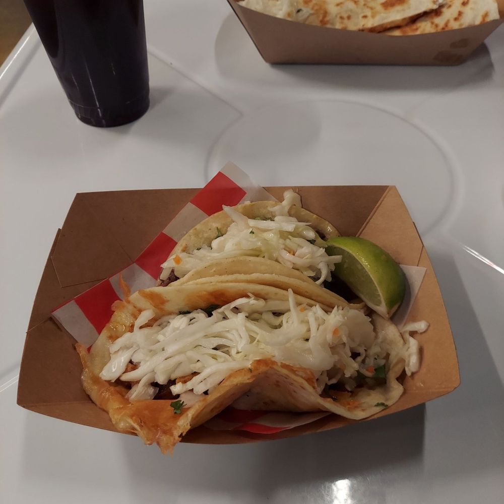 Salsa Limón - El Capitan pastor and asada taco. - Tacos Near Me - Fort Worth, Texas Salsa Limón - El Capitan pastor and asada taco. - Tacos Near Me - Fort Worth, Texas