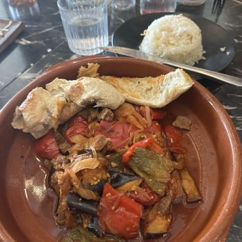 Levant - Lamb and veggies in the pot - Middle Eastern Near Me - Miami, Florida Levant - Lamb and veggies in the pot - Middle Eastern Near Me - Miami, Florida