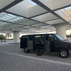 A Big Van - Van service: group van service . 
Hotel - Airport - charter - VAN
