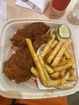 Dave's Hot Chicken by null