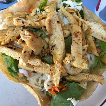 El Metate Cafe - Delicious super chicken tostada - Mexican Near Me - Pasadena, California El Metate Cafe - Delicious super chicken tostada - Mexican Near Me - Pasadena, California