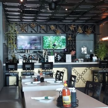 Basilic Vietnamese Grill - The bar area - Vietnamese Near Me - North Miami, Florida Basilic Vietnamese Grill - The bar area - Vietnamese Near Me - North Miami, Florida