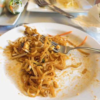 Thai Lao Restaurant - Chicken pad Thai - Laotian Near Me - Pearl City, Hawaii Thai Lao Restaurant - Chicken pad Thai - Laotian Near Me - Pearl City, Hawaii